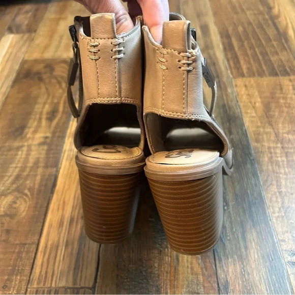 Circus by Sam Edelman Kammi Open Toe Bootie Women’s 8M Light Tan/Khaki EUC - Picture 6 of 12